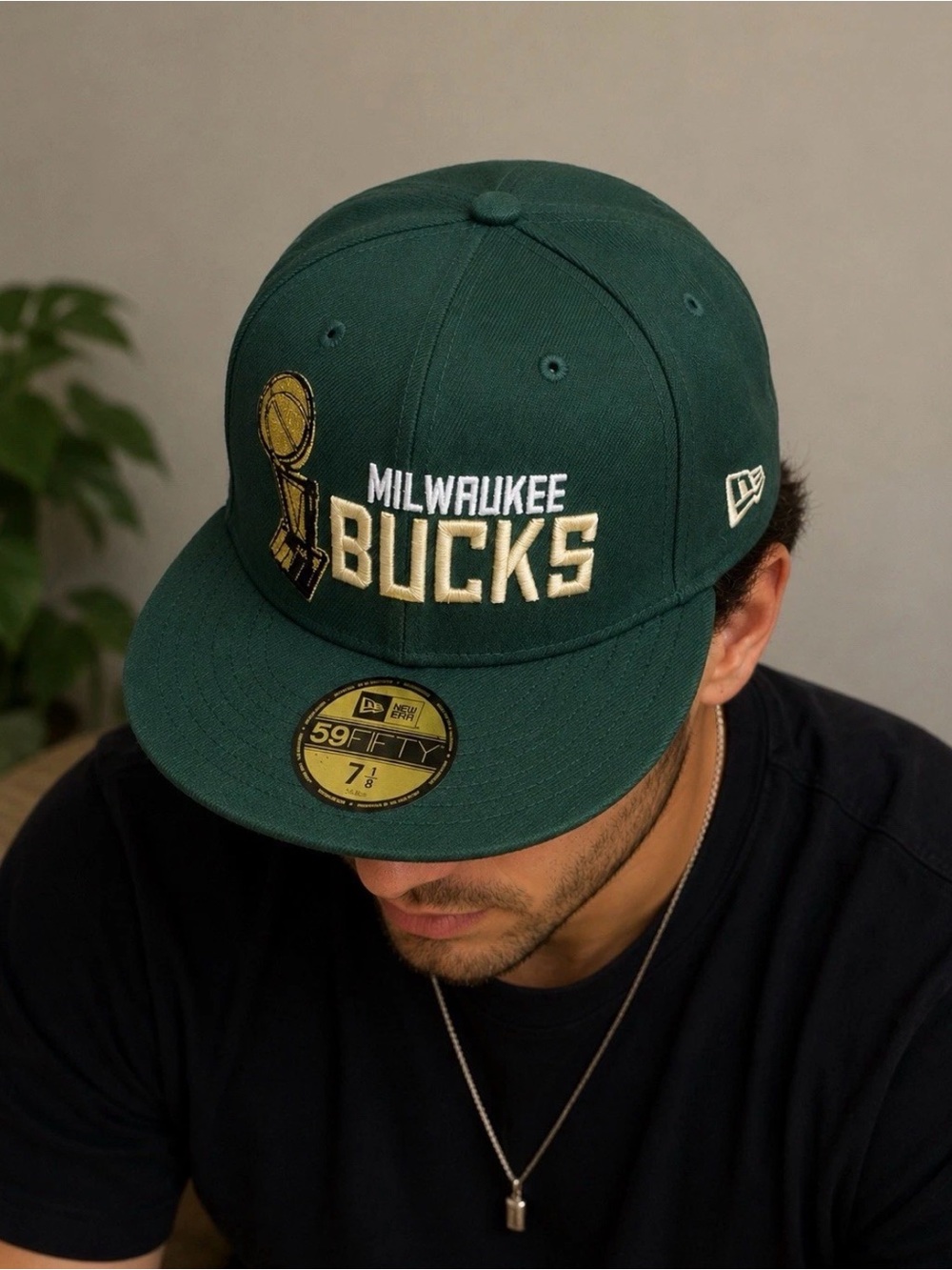 New Era Milwaukee Bucks 2021 NBA Champs 59FIFTY Fitted Hat 7 1/8 New